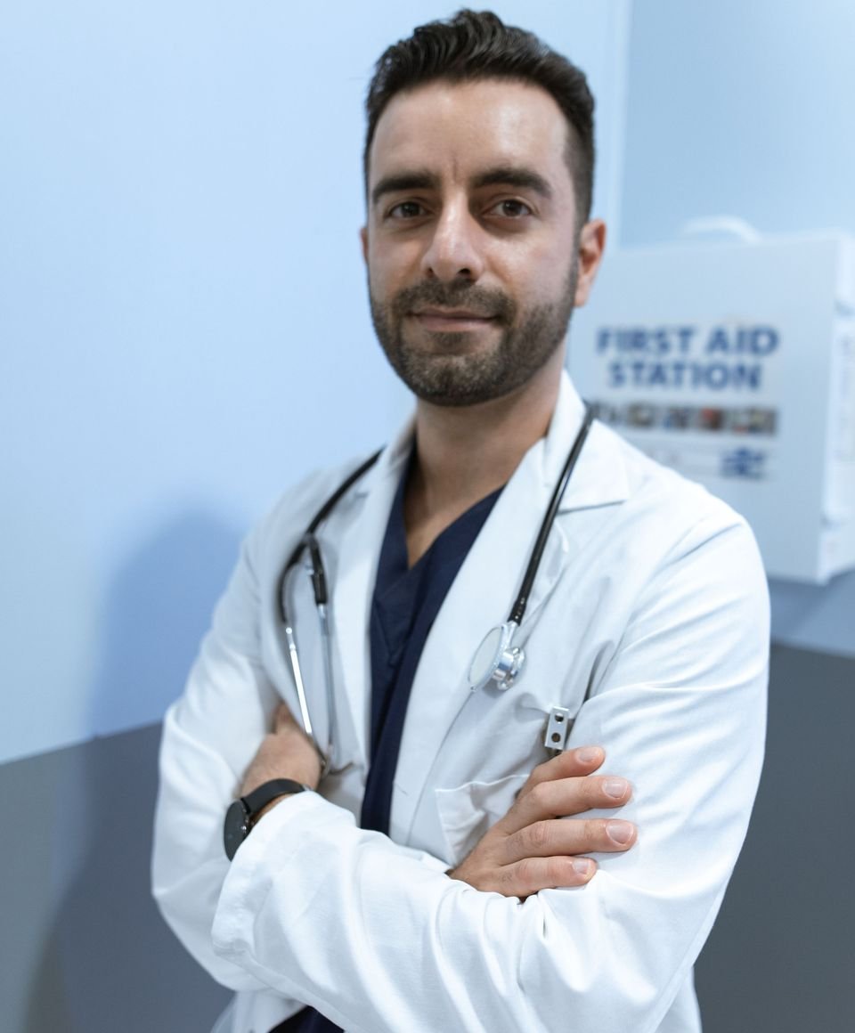Dr. Idris Benali