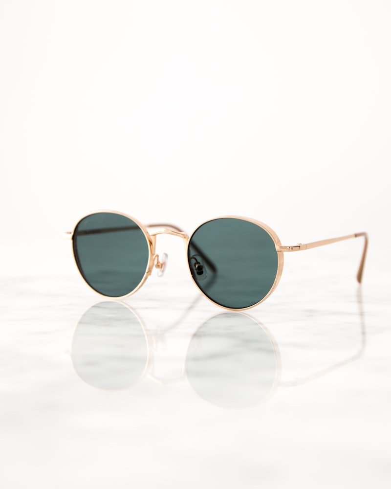 Juno Round Metal Sunglasses